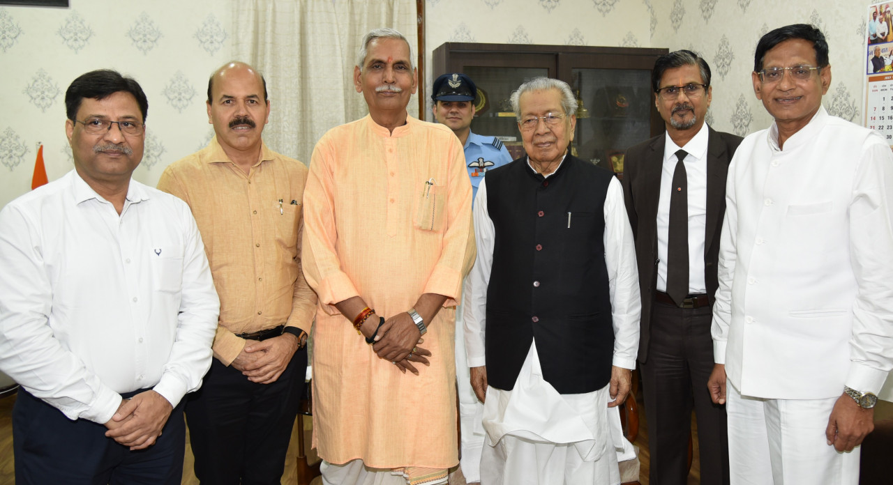 Vice Chancellors of various universities made a courtesy call on Governor Harichandan