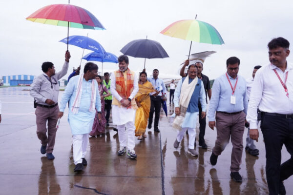 Chief Minister Vishnudev Sai was accorded a warm welcome at Maa Danteshwari Airport