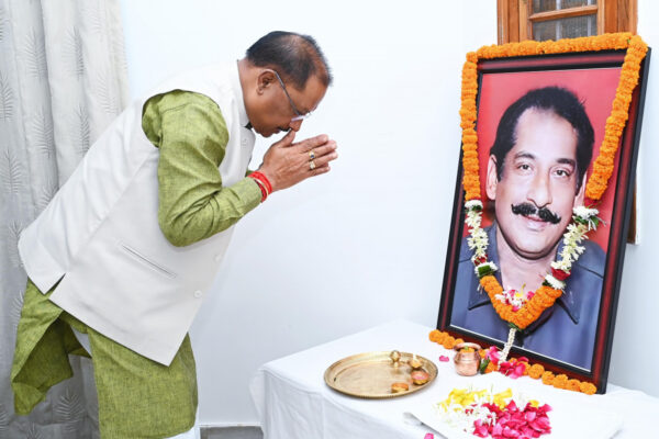 Chief Minister Vishnu Dev Sai paid tribute to former Union Minister Late Dilip Singh Judev on his death anniversary