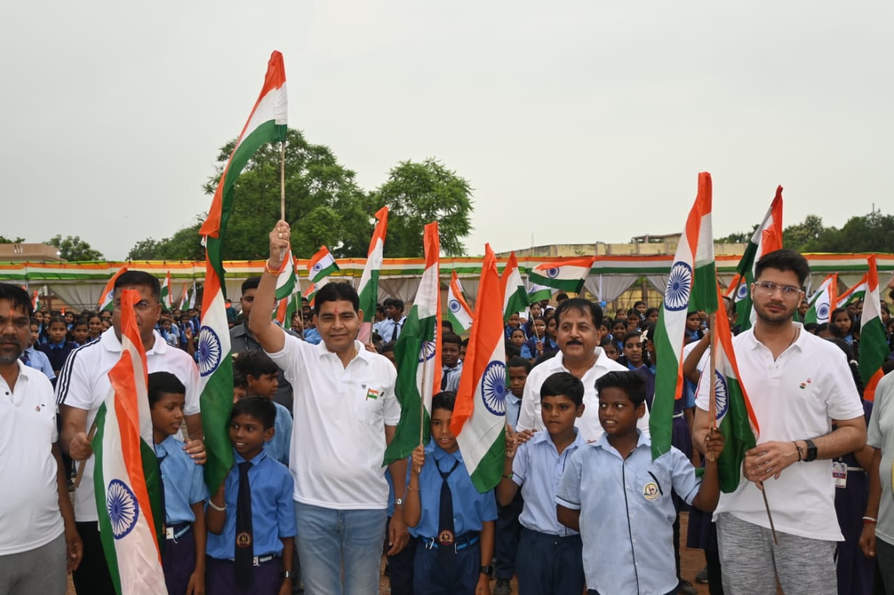 Sports and Youth Welfare Minister Tank Ram Verma participated in the Independence Run