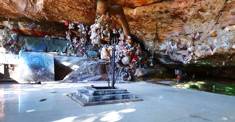 Manendragadh-Chiramiree-Bharatapur Jataashankar Gufa Mandir