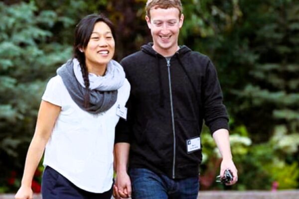 Mark Zuckerberg installs seven-foot tall sculpture of his wife in his home backyard