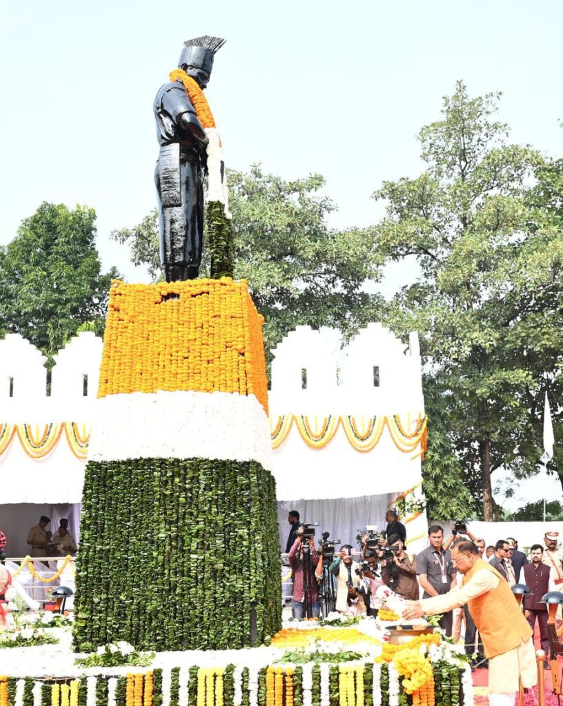 Governor and Chief Minister participated in Police Memorial Day Parade