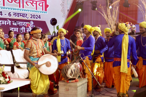 Amazing presentations of cultural programs in Chhattisgarh Rajyotsav