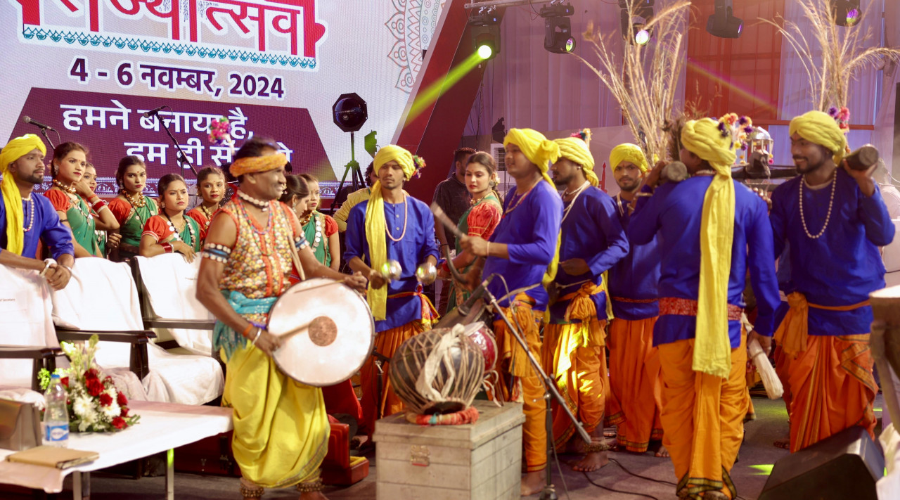 Amazing presentations of cultural programs in Chhattisgarh Rajyotsav