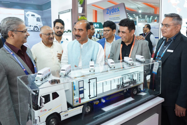 Indian Road Congress Annual Session, Union Minister of State Ajay Tamta observed the exhibition of technical equipment