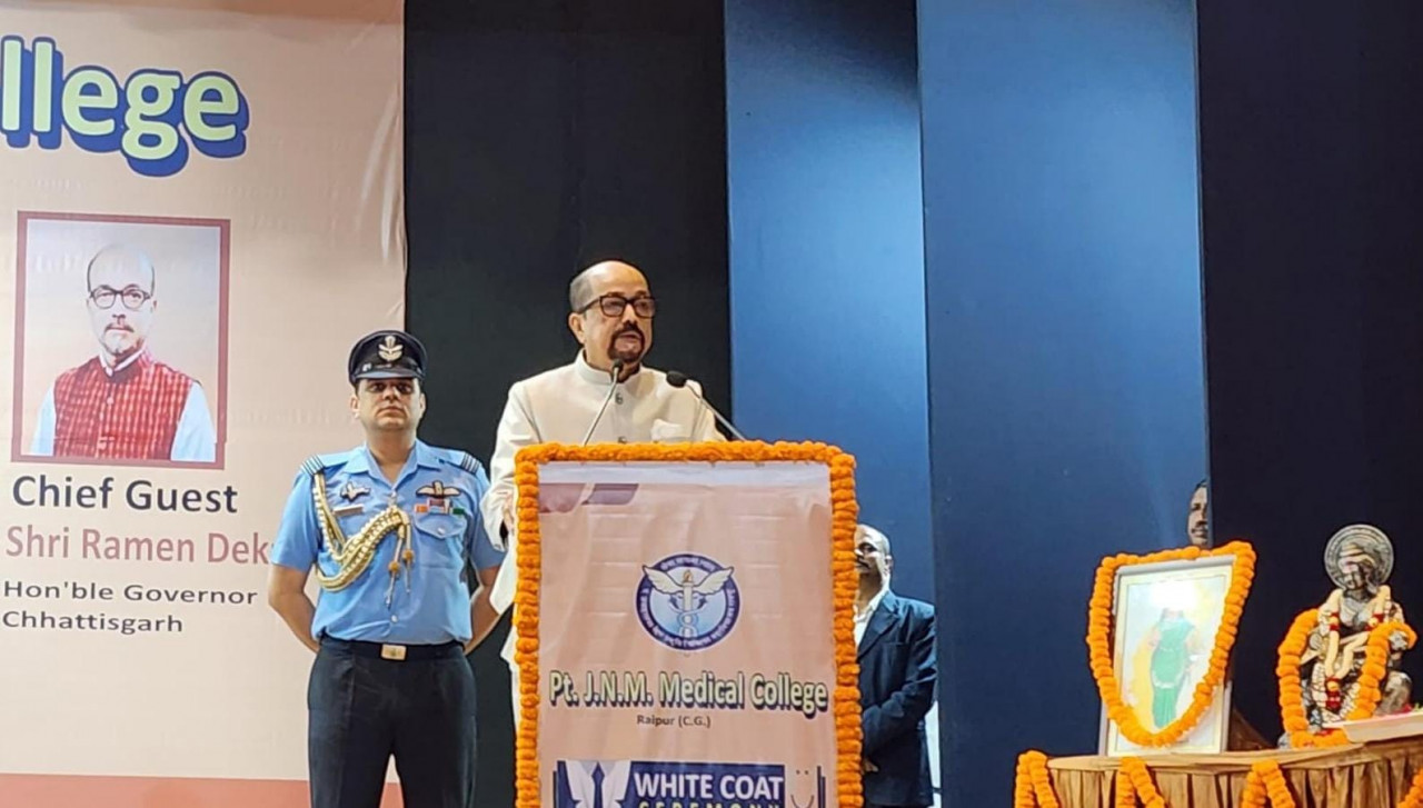 On the occasion of White Coat Ceremony, newly admitted medical students took oath of medical code of conduct