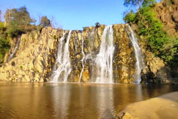 Ramdaha Waterfall: जलप्रपात रमदहा बना सैलानियों का पसंदीदा स्थल, जानिए इस झरने की खूबियां