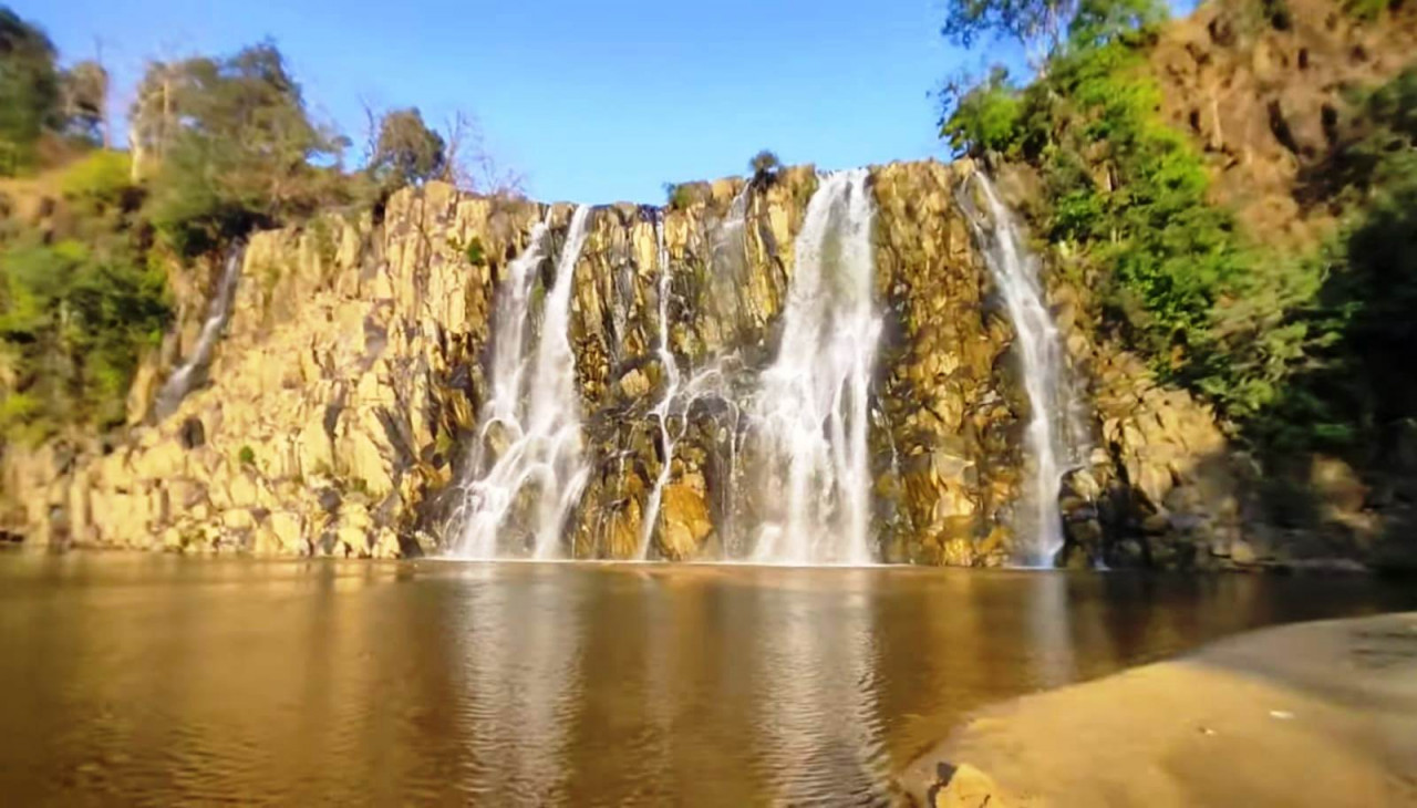 Ramdaha Waterfall: जलप्रपात रमदहा बना सैलानियों का पसंदीदा स्थल, जानिए इस झरने की खूबियां